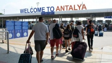Antalya'ya gelen turist sayısı 9 milyonu aştı