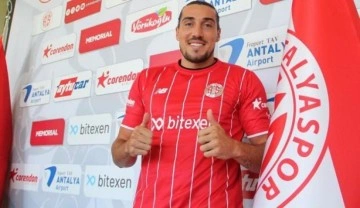 Antalyaspor'da Enzo Crivelli ile yollar ayrıldı