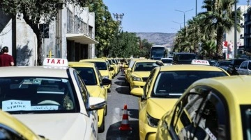 Atina'da taksiciler 24 saatlik grev başlattı!