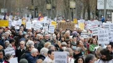 Avrupa'da büyük kriz patlak verdi! Dalga dalga yayılıyor