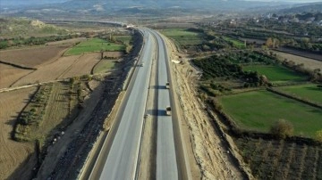Aydın-Denizli Otoyolu'nun 80 km'si trafiğe açılıyor!