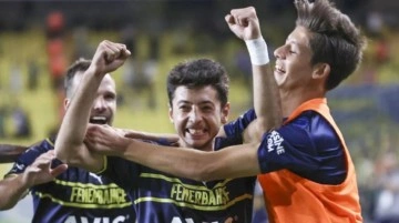 Ayrılık resmen gerçekleşti! Fenerbahçe'nin genç yıldızı kiralık gitti