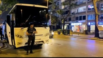 Bağdat Caddesi’nde Galatasaray taraftarlarının araçlarına saldırı