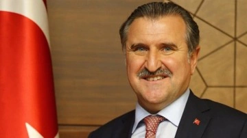 Bakan Bak’tan “Filenin Sultanlarına” tebrik