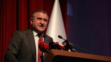 Bakan Bak'tan Rıza Kayaalp'e tebrik