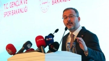 Bakan Kasapoğlu, imam hatipli öğrencilerle bir araya geldi