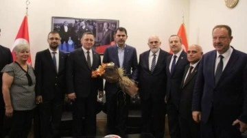 Bakan Kurum&rsquo;dan Isparta&rsquo;da AK Parti ve MHP il başkanlıkları ziyareti