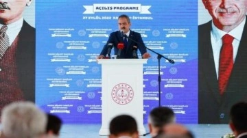 Bakan Özer, İstanbul'da kütüphane açılışı yaptı