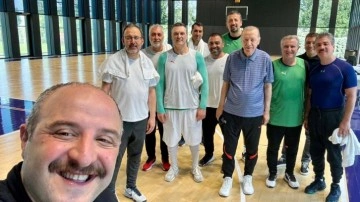Başkan Erdoğan basketbol sahasında ter attı