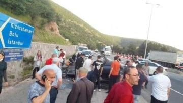 Başkent&rsquo;te trafik kazası: 2&rsquo;si ağır 5 yaralı