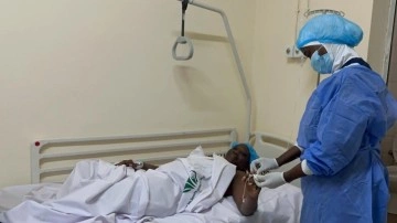 Batı Afrika'daki ilk organ nakli! Türk hekimleri iş başında