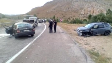 Bayburt'ta trafik kazası: 1 ölü 2 yaralı