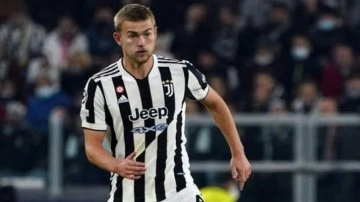 Bayern Münih, Matthijs de Ligt ile anlaşmaya vardı