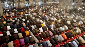 Bayram namazı saat kaçta kılınacak? İşte 81 il için namaz vakitleri