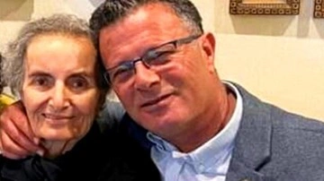 Belediye Başkanının annesi doğum gününde hayatını kaybetti
