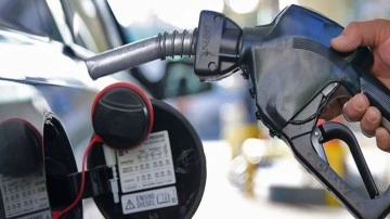 Benzine 30 Nisan'da çok büyük zam geliyor! Bu gece yarısı benzin 1 lira 33 kuruş zamlanacak