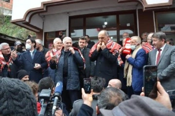 Binali Yıldırım "Kuşdili" ile seslendi, o anlar herkesi gülümsetti