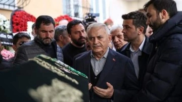 Binali Yıldırım'ın annesi son yolculuğuna uğurlandı