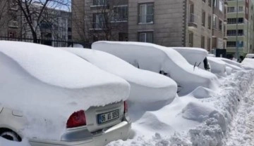 Bitlis’te bu mevsim kar miktarı 8 metreyi geçti