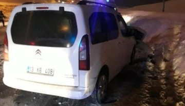 Bitlis'te meydana gelen iki ayrı kazada 5 kişi yaralandı