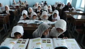 BMGK üyesi 10 ülkeden Taliban'a kız öğrencileri için çağrı