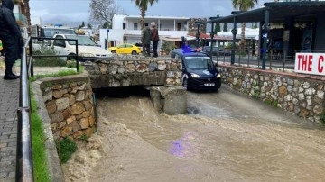 Bodrum'da sağanak etkili oldu