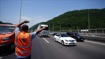 Bolu'da ağır tonajlı araçlara bayram öncesi 47 saatlik seyir yasağı