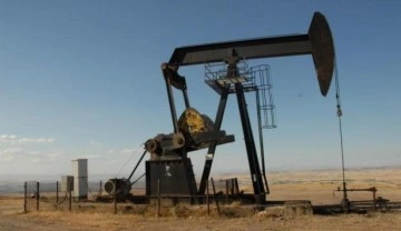Brent petrolün varil fiyatı 103,2 dolar