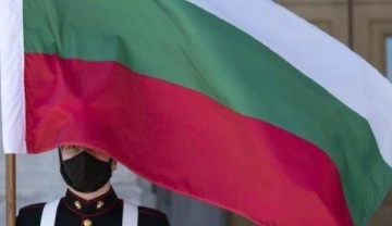 Bulgaristan bir Rus diplomatı daha 