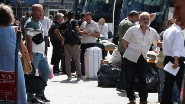 Büyük İstanbul Otogarı’nda okul öncesi dönüş yoğunluğu