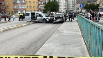 Çankırı&rsquo;da otomobil ile hafif ticari araç çarpıştı: 6 yaralı