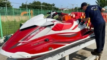 Çinli aktivist Jet Ski ile ülkeden kaçtı