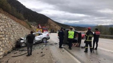 Çorum'da feci kaza: Ölü ve yaralılar var!