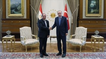 Cumhurbaşkanı Erdoğan, Mısır Cumhurbaşkanı Sisi ile bir araya geldi