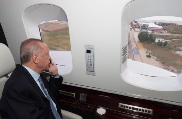 Cumhurbaşkanı Erdoğan, selden etkilenen Akyurt'u helikopterden inceledi