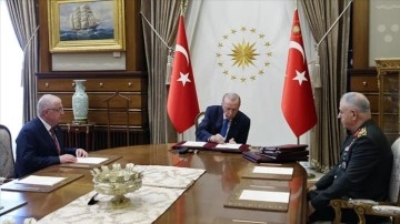 Cumhurbaşkanı Erdoğan, YAŞ kararlarını imzaladı