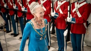 Danimarka Kraliçesi tahtı bıraktı, tacı vermedi