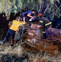 Denizli'de otomobil şarampole devrildi: 2 ölü, 3 yaralı