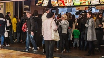 Dev fast food zinciri McDonald's, Rusya'daki 850 restoranını geçici olarak kapatacak