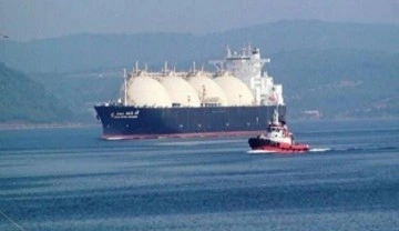 Dev LNG gemisi Türkiye'ye ulaştı