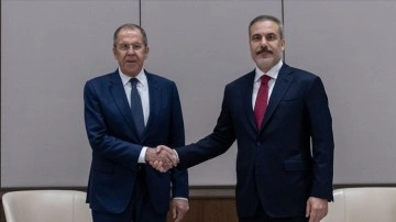 Dışişleri Bakanı Fidan, Rus mevkidaşı Lavrov ile Suriye'deki durumu görüştü