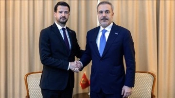 Dışişleri Bakanı Fidan, Üsküp'te devlet ve hükümet başkanlarıyla görüştü