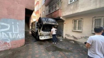 Diyarbakır'da maskeli 2 kişi, çöp kamyonunu yaktı!