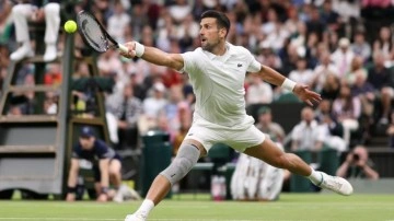 Djokovic, Wimbledon'da çeyrek finale yükseldi