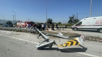 Düzce'de feci kaza: Bariyere saplanan otomobilin sürücüsü öldü!