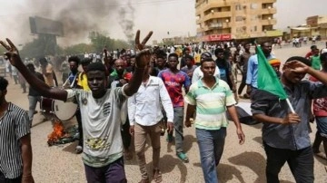 Ekonomik krizin sürdüğü Sudan&rsquo;da 1000&rsquo;lik banknotlar tedavüle girecek