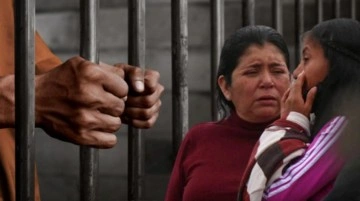 Ekvador'da 2 bin kişilik hapishanede yaşananlar kan dondurdu! Mahkumların kafasını kestiler