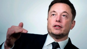 Elon Musk Twitter'dan hisse aldı