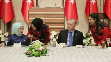 Emine Erdoğan'dan sağlık çalışanlarının özveri ve fedakarlığına övgü