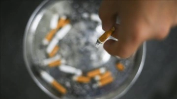 Endonezya'da 21 yaş altındakilere sigara satışı yasaklandı